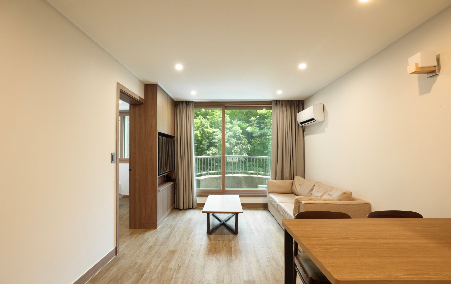 Room Main
